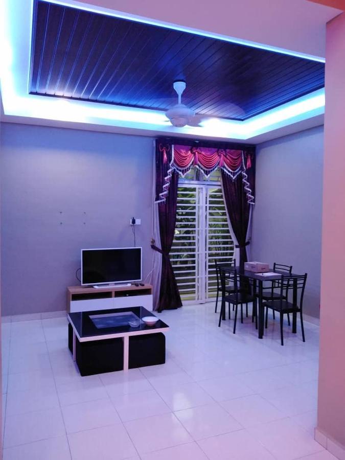 Farisha Homestay Άλορ Σταρ Εξωτερικό φωτογραφία